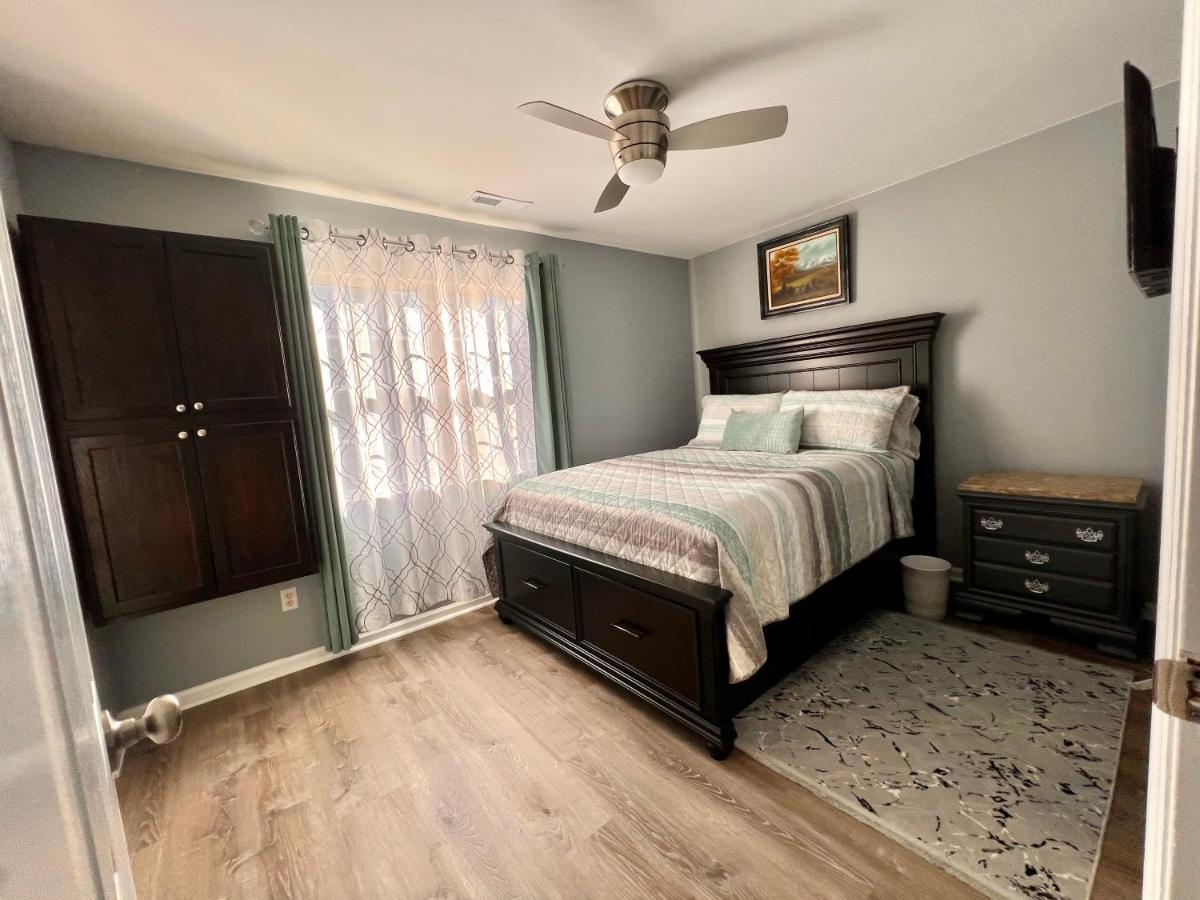 Luxury Townhome Jacksonville, Nc Esterno foto