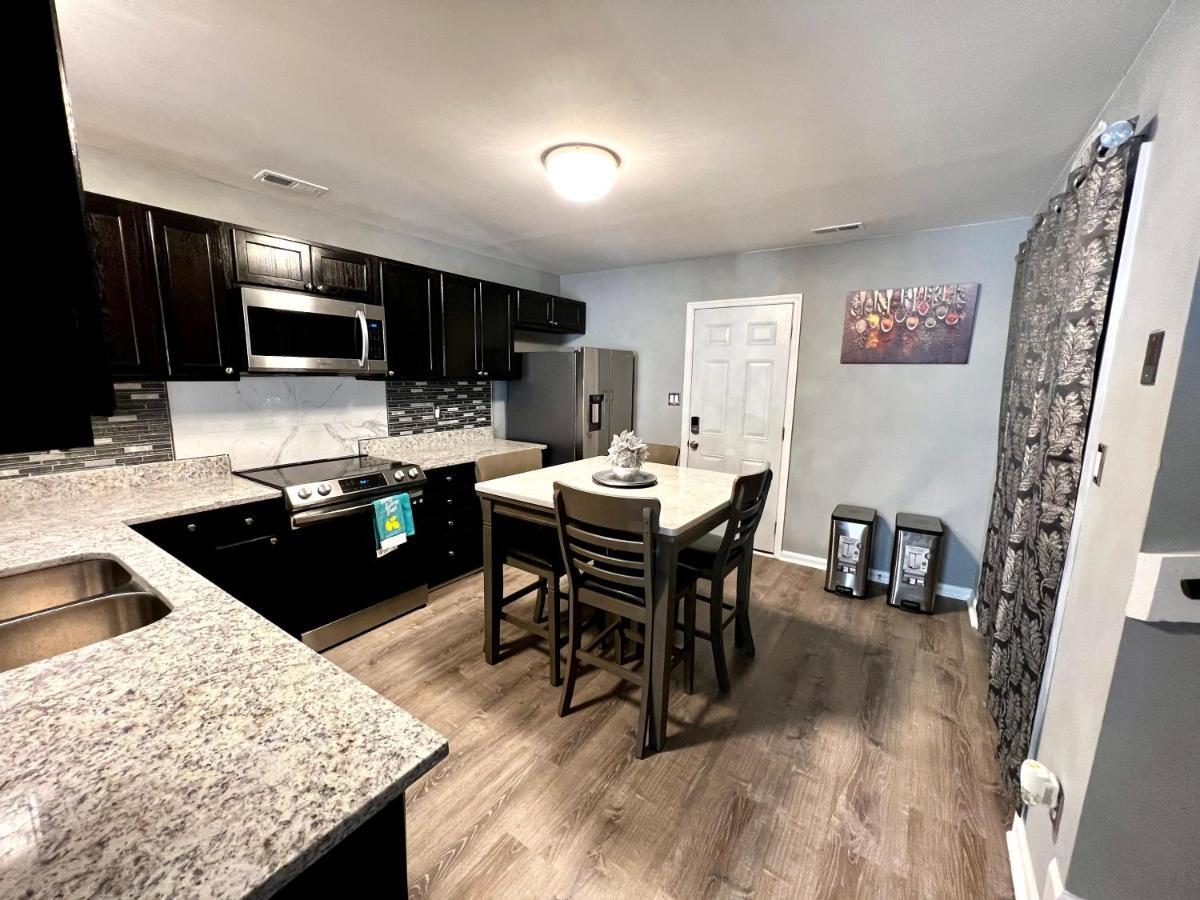 Luxury Townhome Jacksonville, Nc Esterno foto